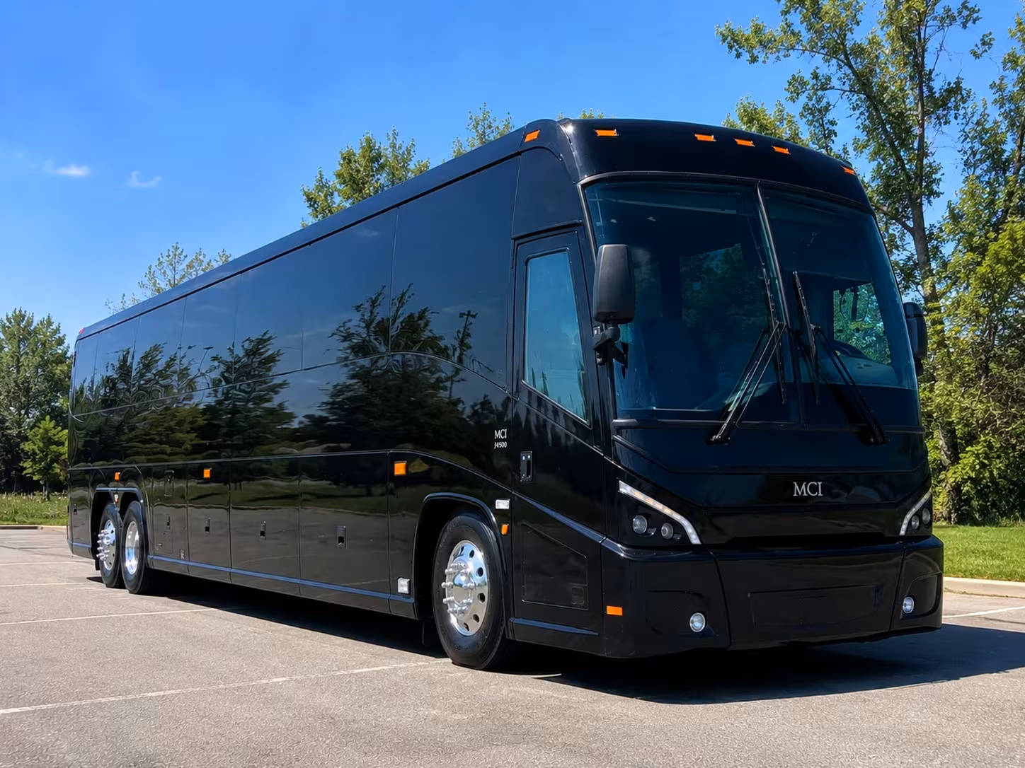 newport news charter bus rentals to phf orf and ric