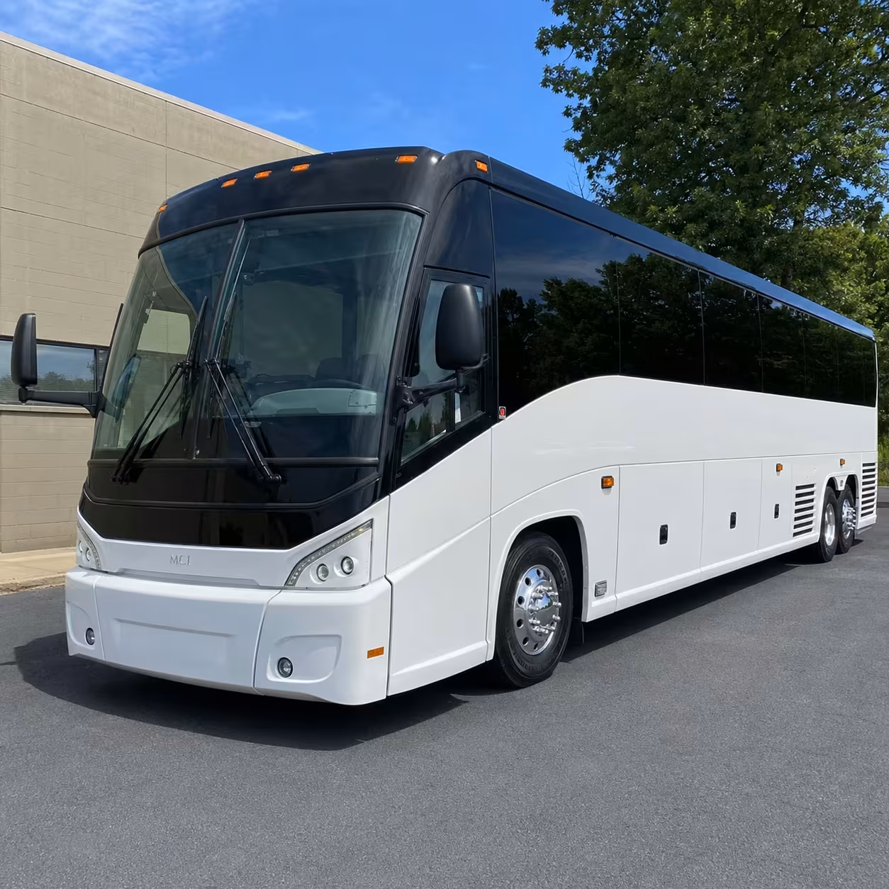 newport news shipbuilding commuter charter bus rentals